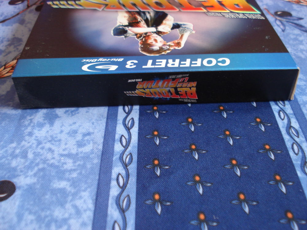 Coffret retour vers le futur en blu-ray DVD et blu-ray