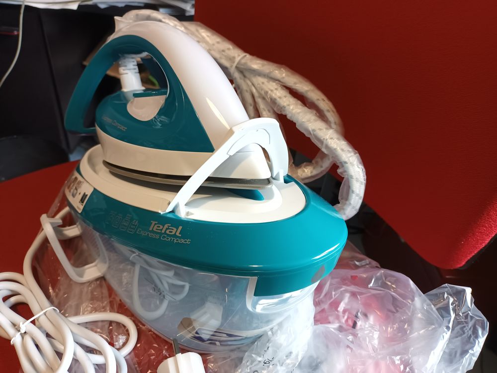 A CEDER CENTRALE VAPEUR TEFAL EXPRESS CONFORT NEUVE Electroménager