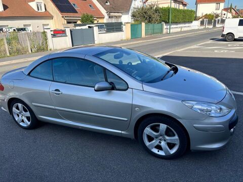 Peugeot 307 cc 2.0 HDi 16V 136ch FAP Navteq on Board