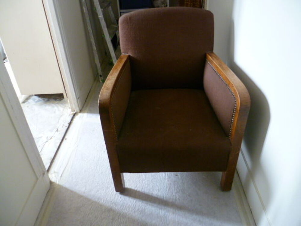 Tr&egrave;s beau fauteuil vintage style voltaire Meubles
