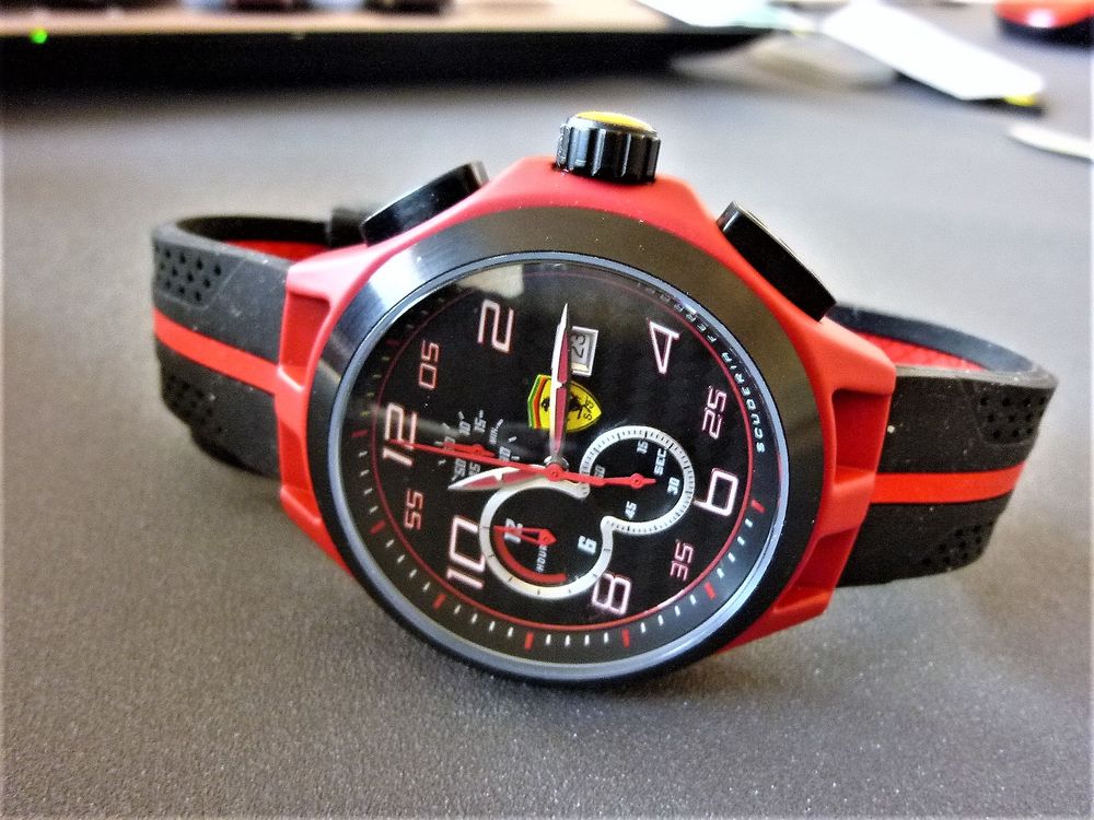 FERRARI SCUDERIA montre chrono homme s&eacute;rie limit&eacute;e 2012 SCF1 Bijoux et montres