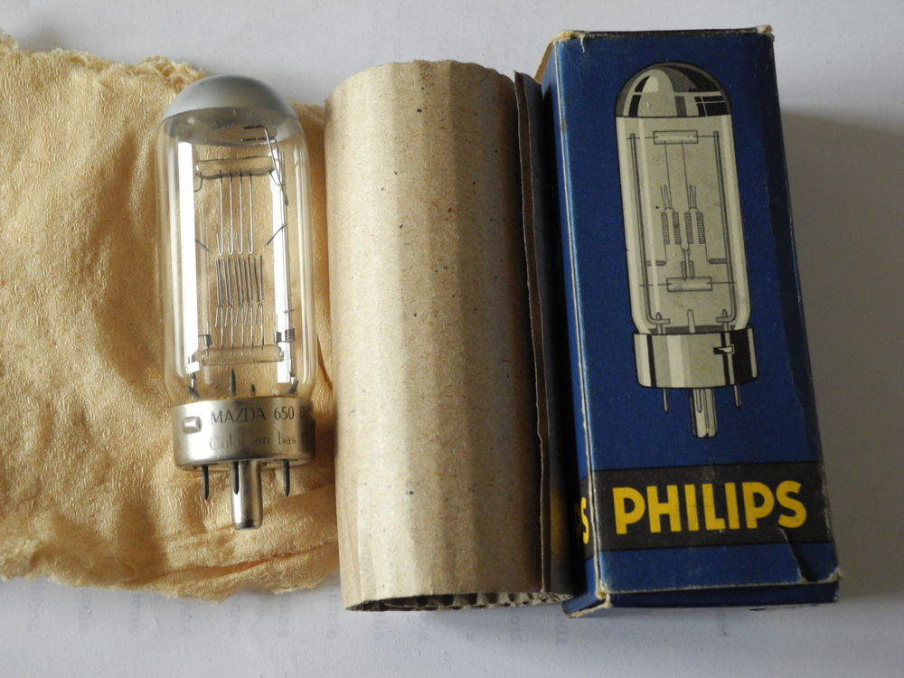 Lampe G17, 230v 500w pour projecteurs cin&eacute; ou diapos anciens Photos/Video/TV