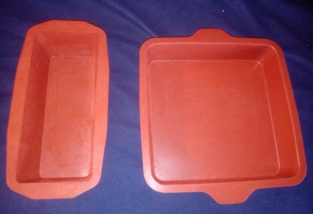 10 moules et 5 tapis &agrave; patisserie en silicone Cuisine