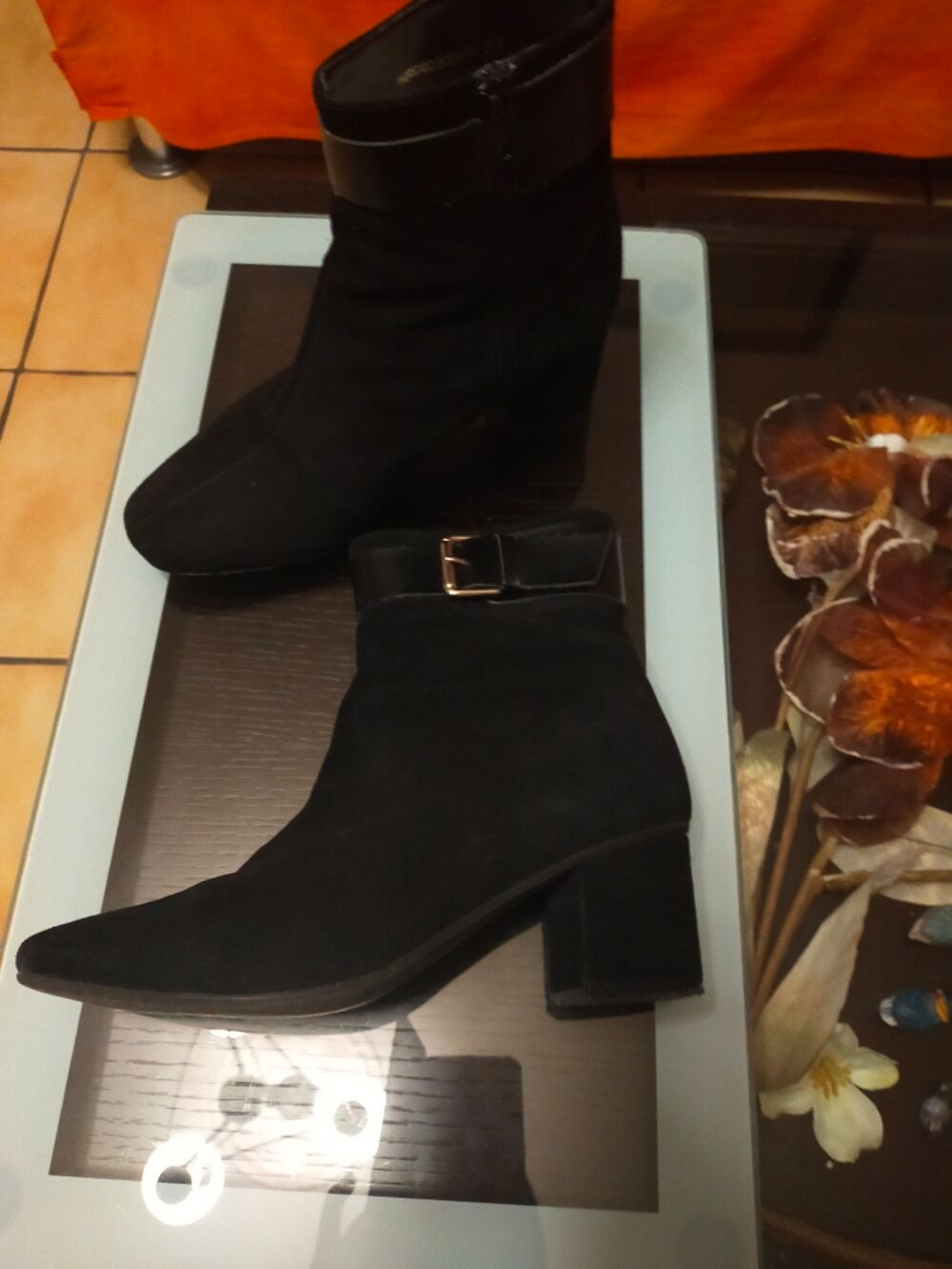 bottines noires pointure 38 et Daim Chaussures