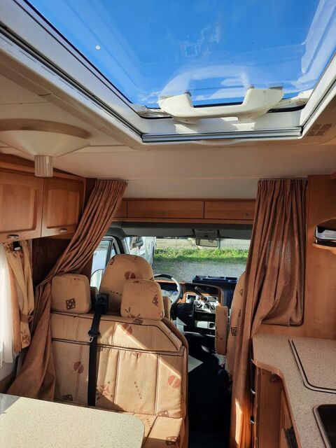 B&Uuml;RSTNER Camping car 2002 occasion Villers-Bocage 14310