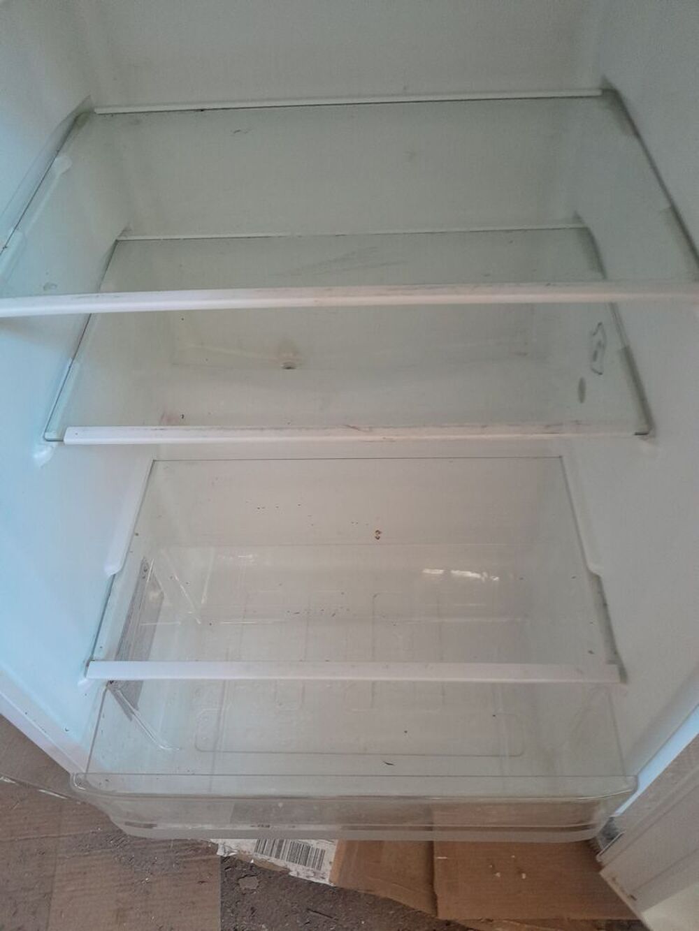 R&eacute;frig&eacute;rateur cong&eacute;lateur 210 litres Electroménager