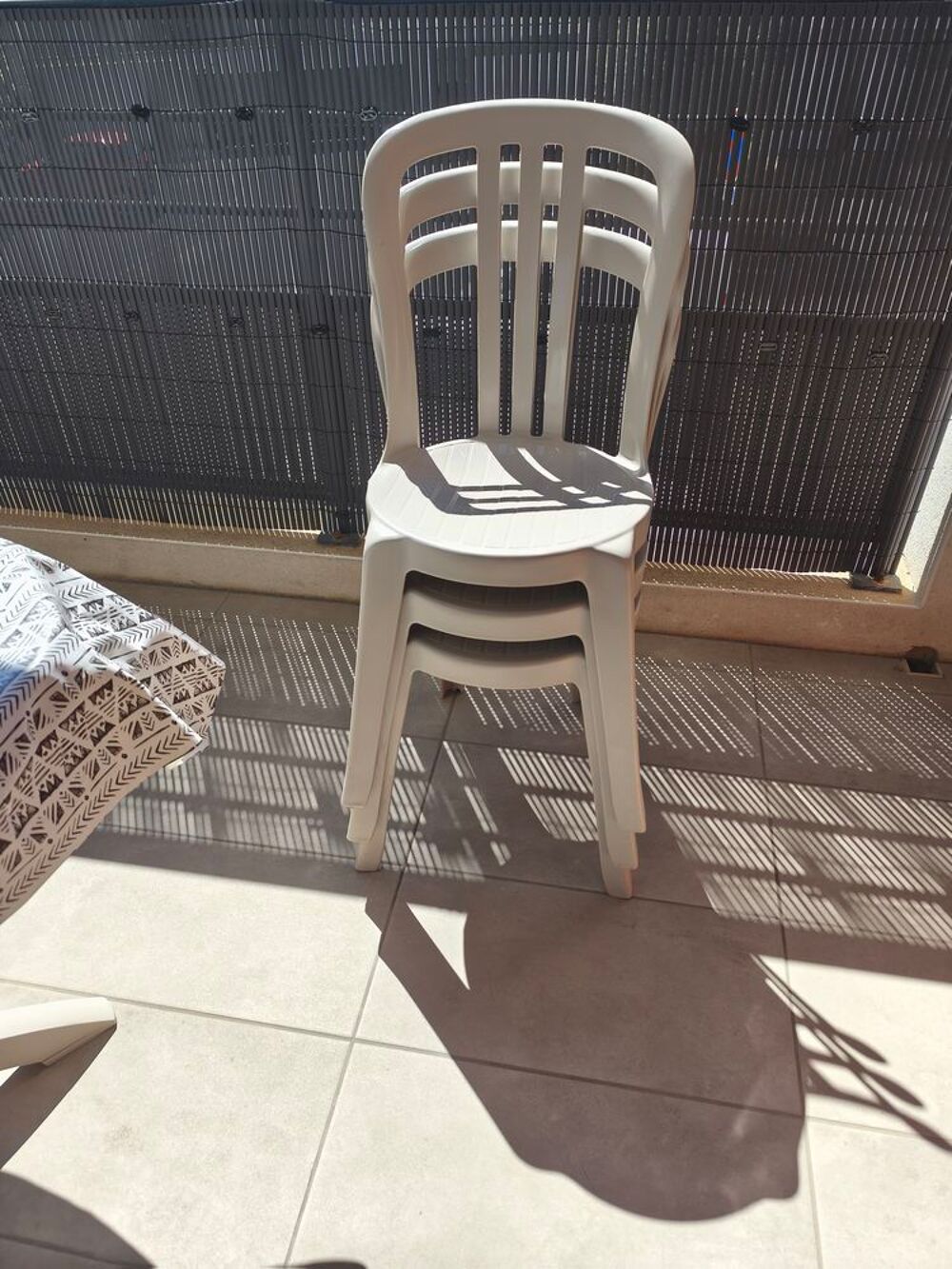 Table de jardin Grosfillex avec 8 chaises Jardin