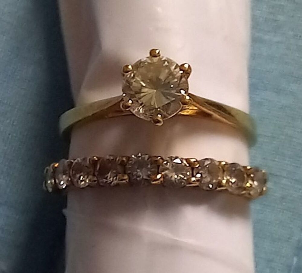 SOLITAIRE ET ALLIANCE DIAMANTS Bijoux et montres