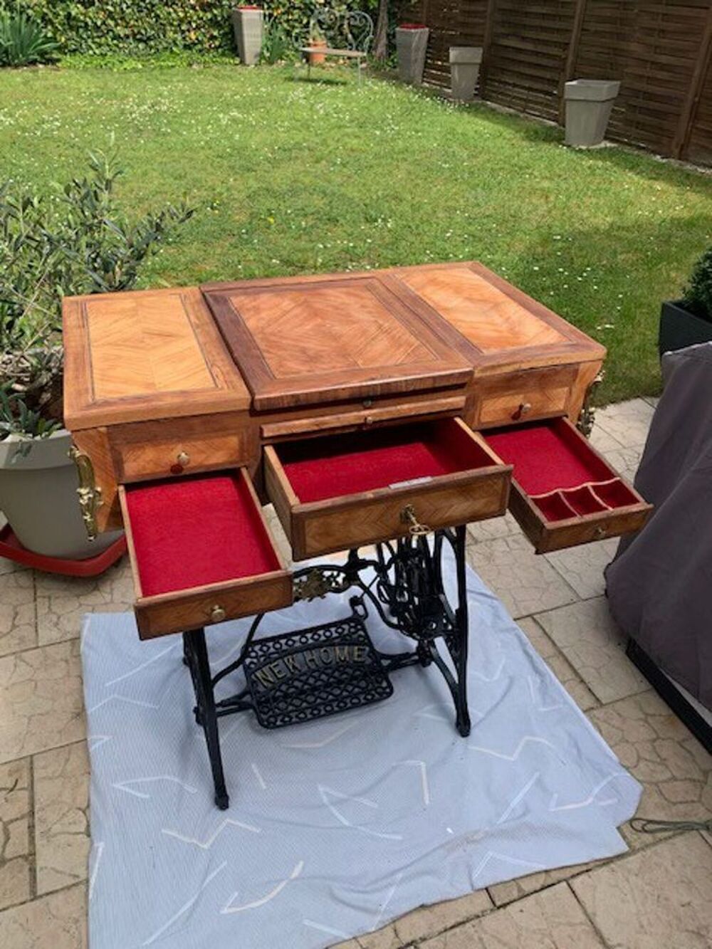 un meuble enti&egrave;rement relook&eacute;. Décoration