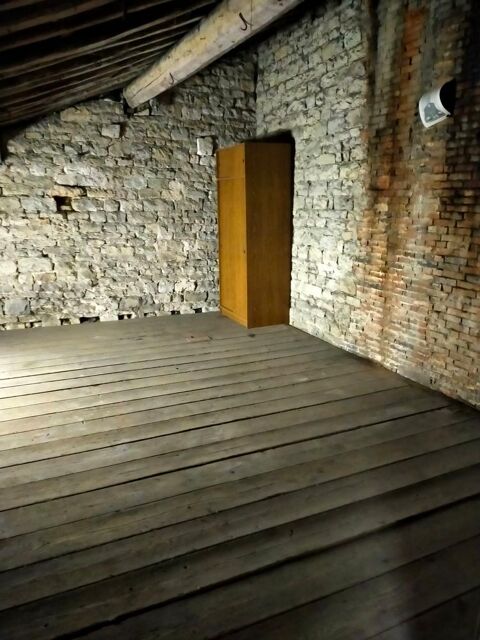  Parking / Garage  louer 24 m