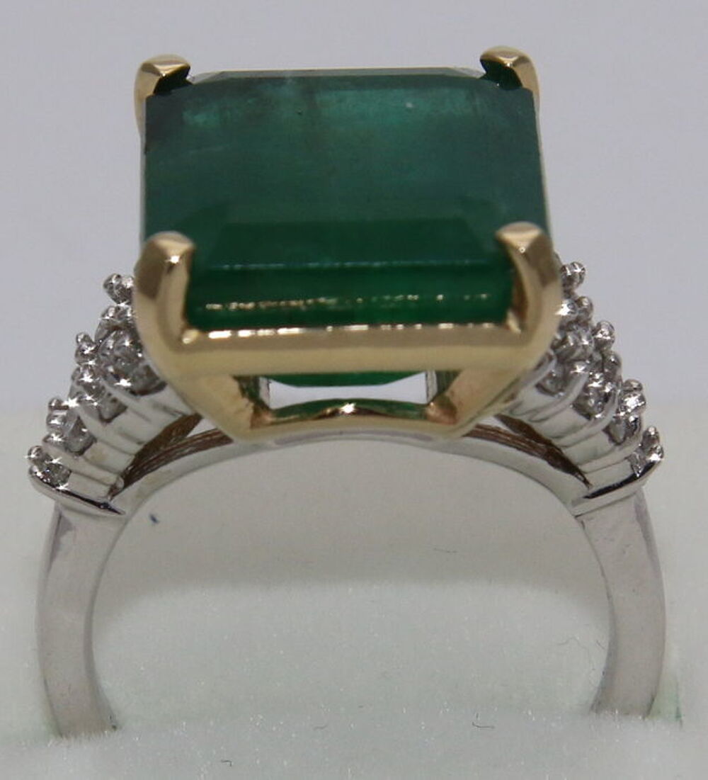 BAGUE EMERAUDE et DIAMANTS Bijoux et montres