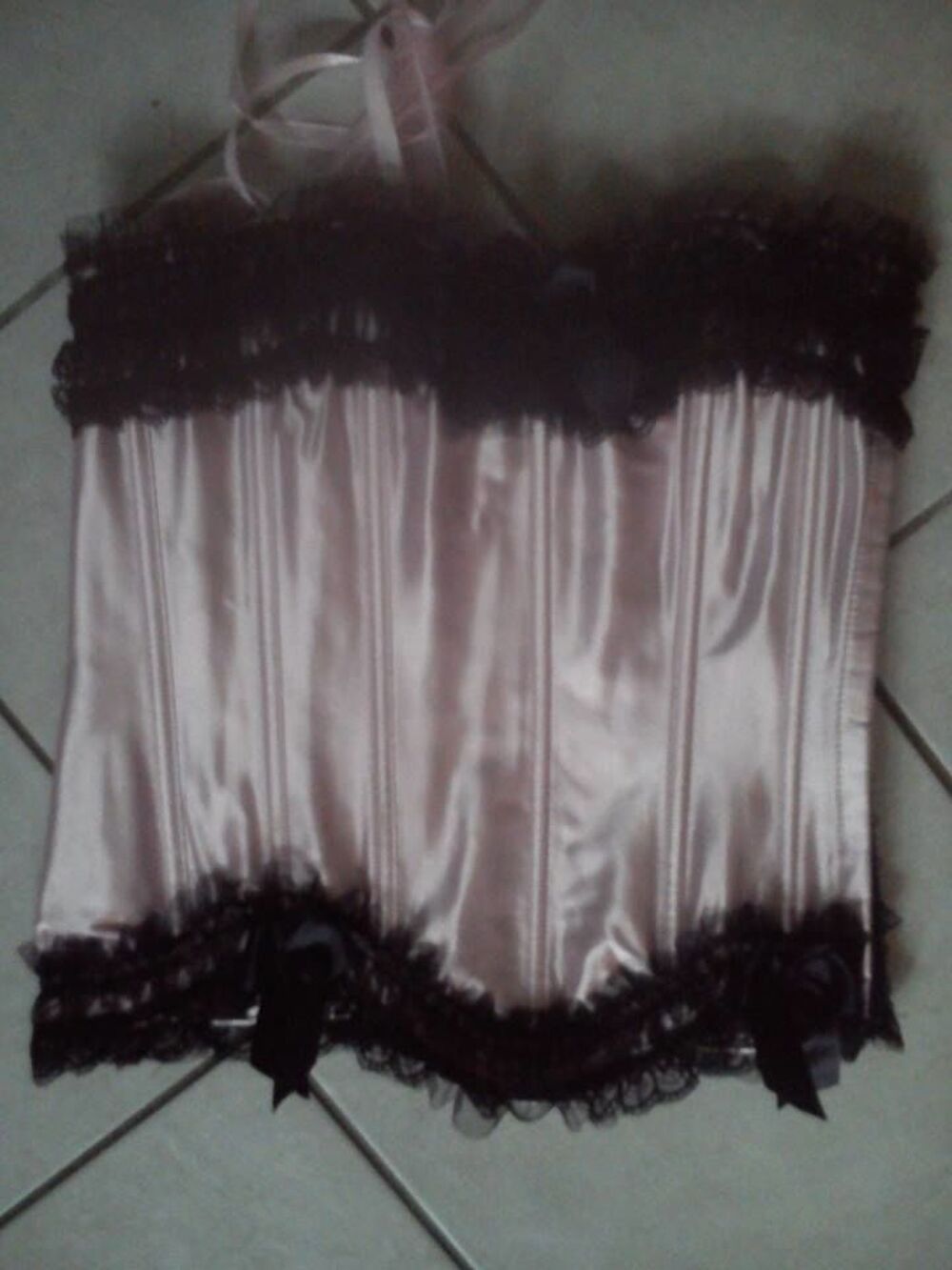 corset rose Vêtements