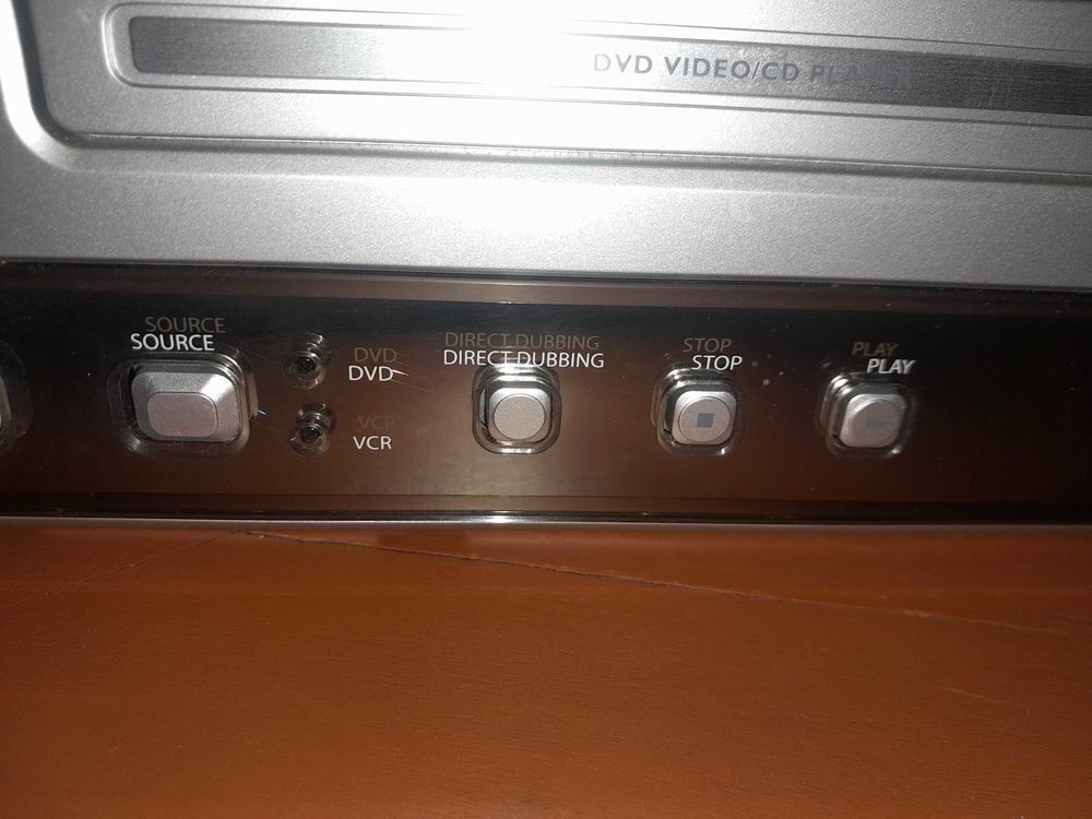 combin&eacute; dvd vhs Philips Photos/Video/TV