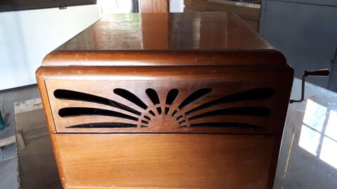 gramophone phonographe pathe olotonal 250 Aigues-Vives (30)