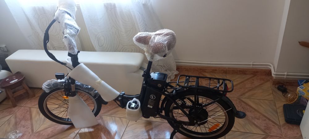 Velo &eacute;lectrique velair 24 pouces 25km/h
Sports
