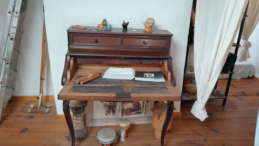 Secr&eacute;taire tambour tr&egrave;s ancien Meubles