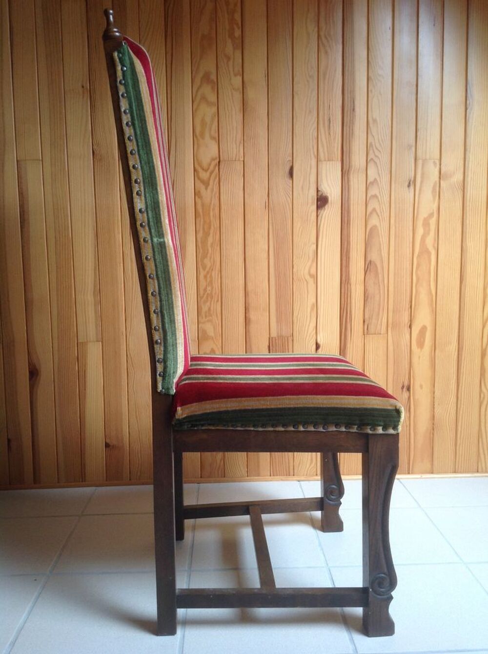 CHAISE BOIS DE NOYER, STYLE LOUIS XIII &amp; VELOURS Meubles