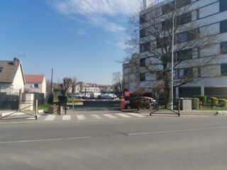  Parking / Garage � louer 12 m�