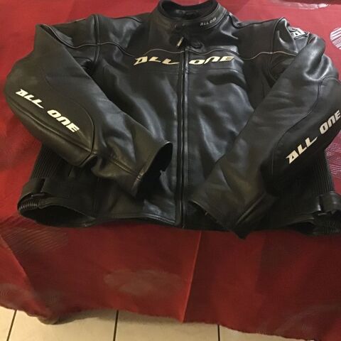 Blouson cuir moto ALL ONE 180 La Forêt-Fouesnant (29)