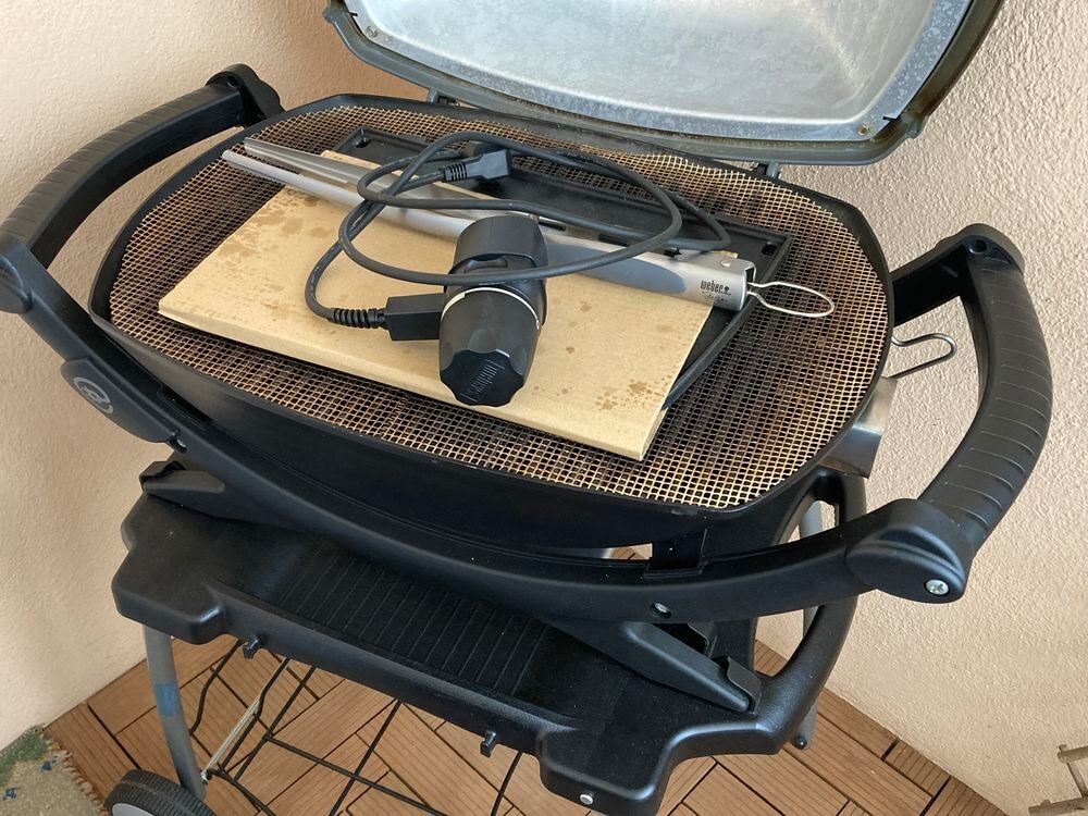 Barbecue Weber &eacute;lectrique Q240 Jardin
