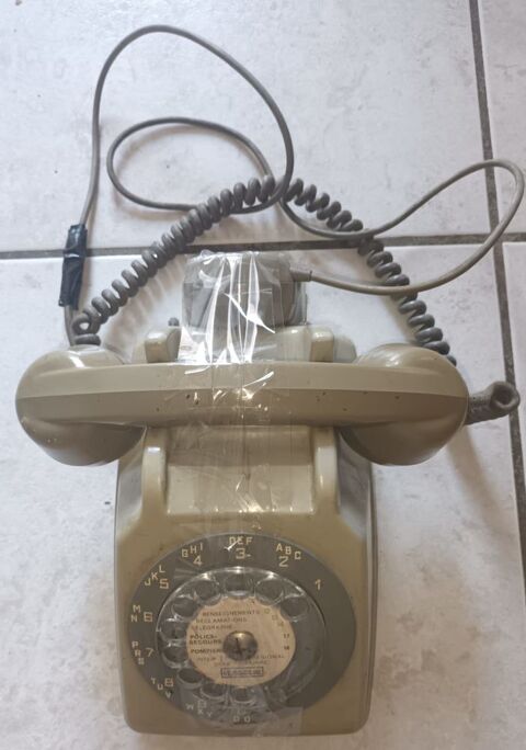 Telephone cadran circulaire 12 Tarbes (65)