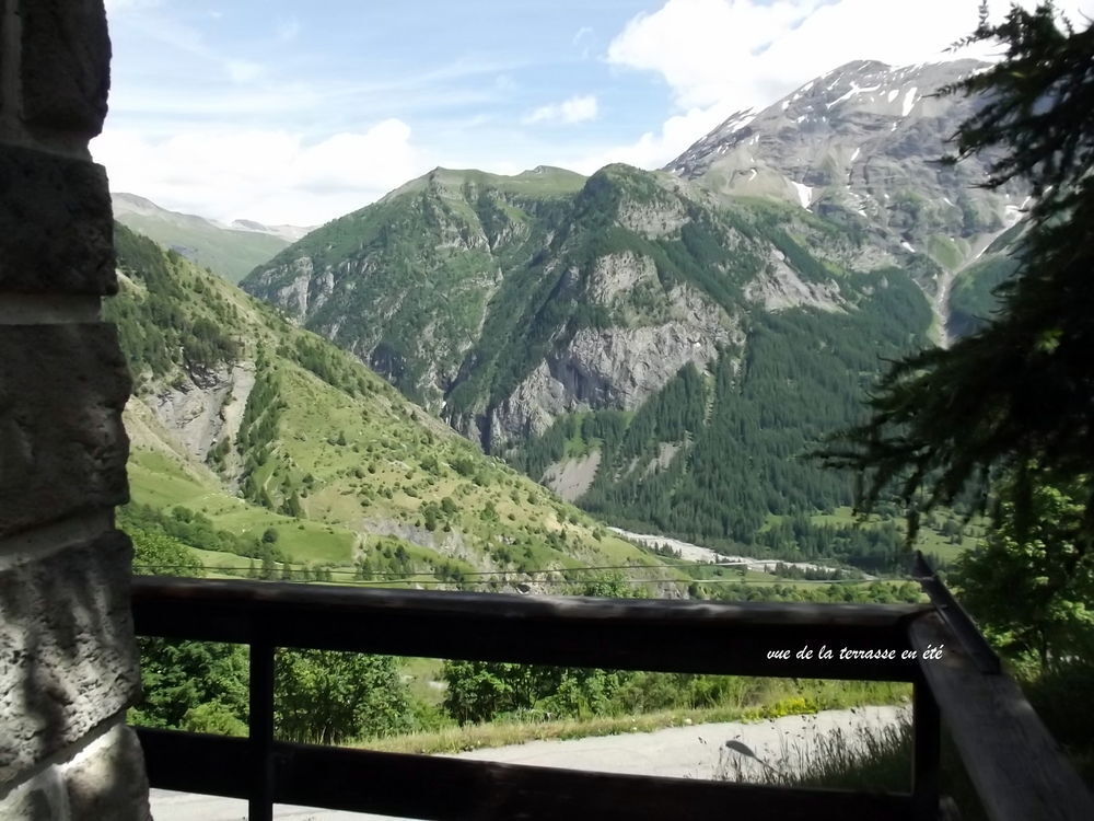   STATION: CHALET avec VUE PANORAMIQUE sur VALLEE et MONTAGNE
Provence-Alpes-C�te d'Azur, Orci�res (05170)