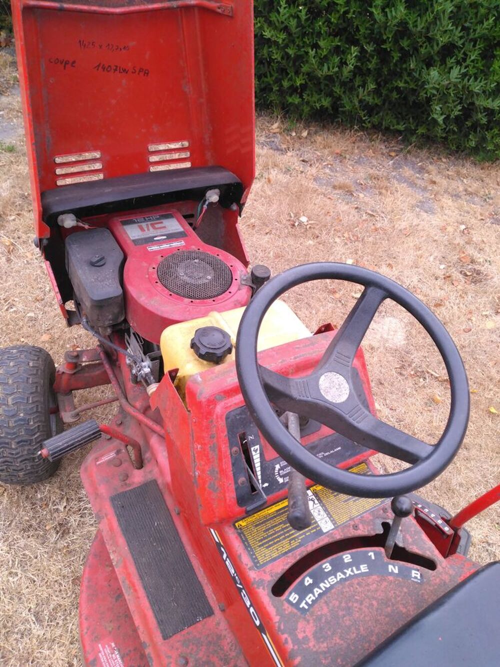 TRACTEUR TONDEUSE Jardin