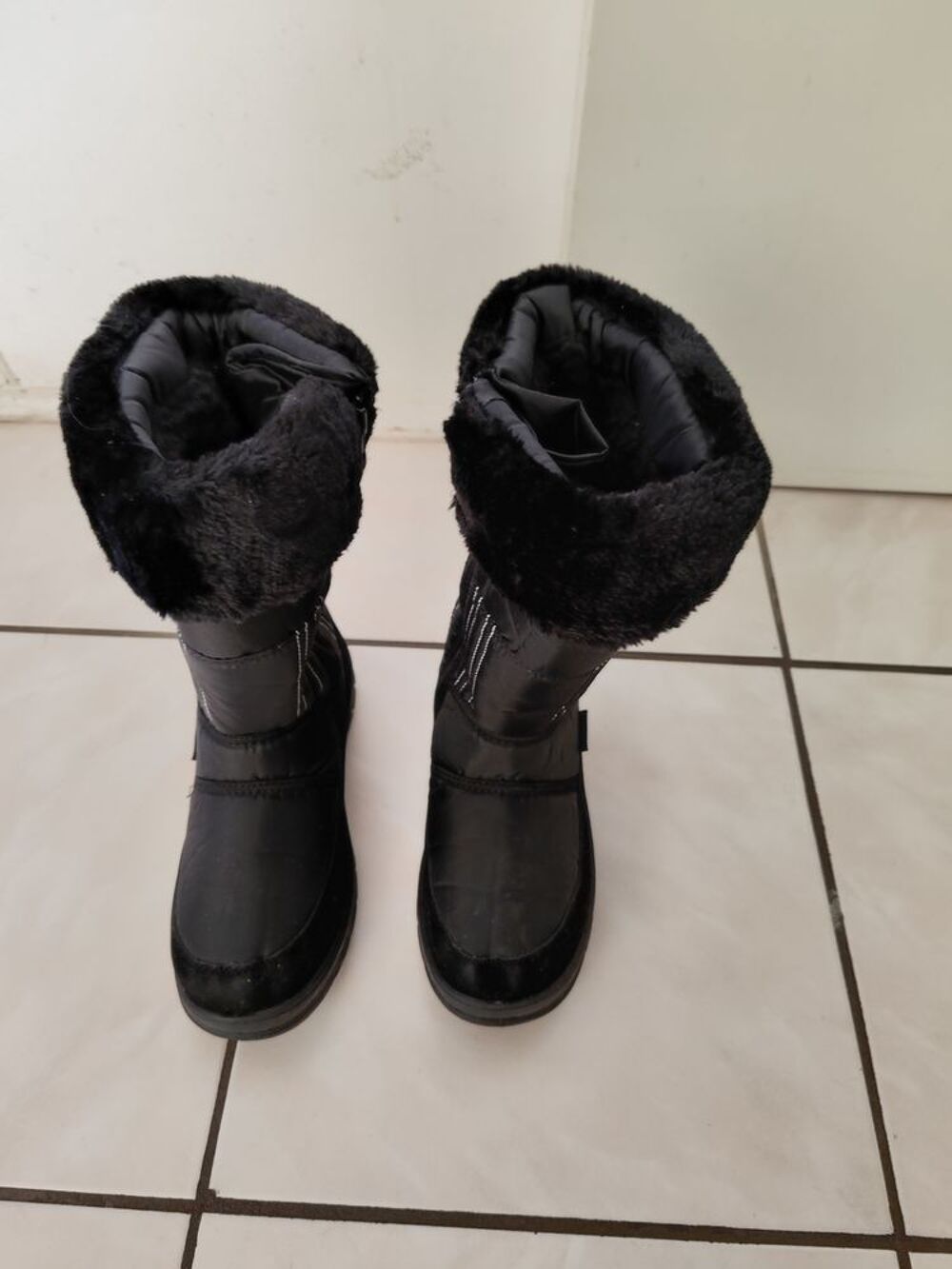 bottes apr&egrave;s ski de taille 39 couleur noir Chaussures