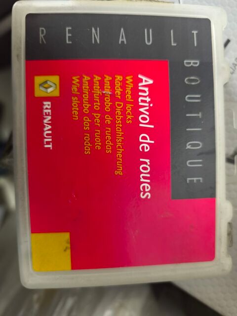 Pi&egrave;ces et &eacute;quipements Voiture Pi&egrave;ces et &eacute;quipements Voiture  occasion Marseille 13012