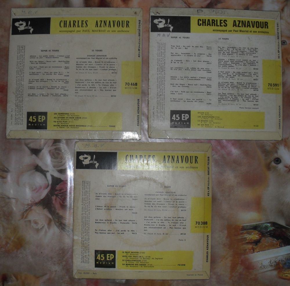 Lot de 3 disques 45 tours de Charles AZNAVOUR CD et vinyles