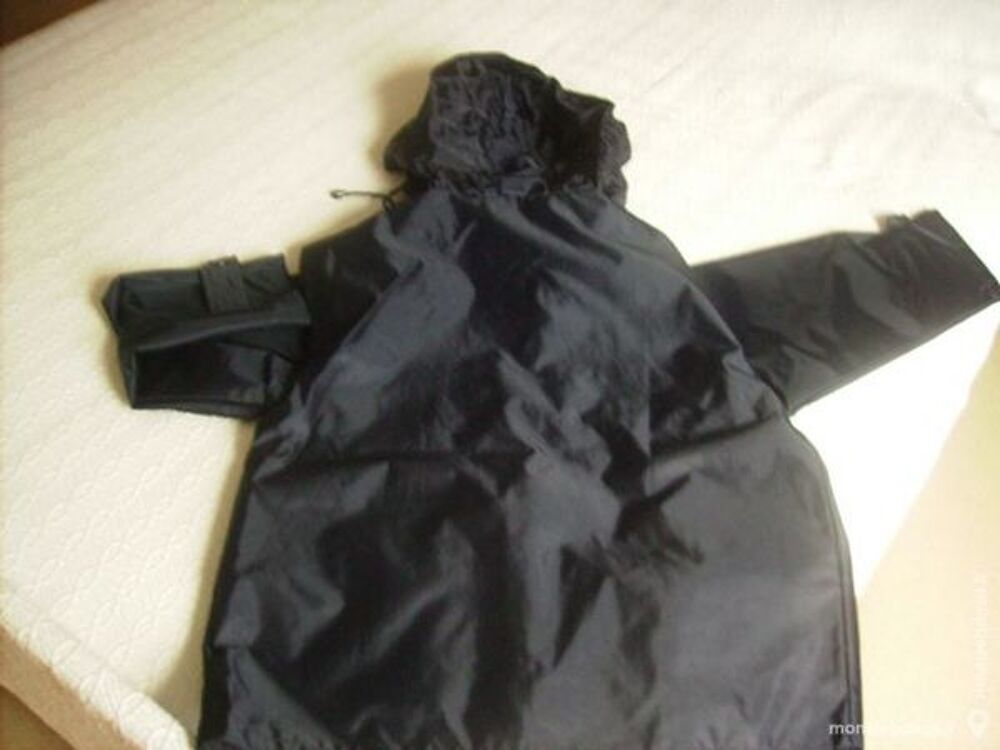 Cir&eacute; bleu marine taille 12 ans mixte Vtements enfants