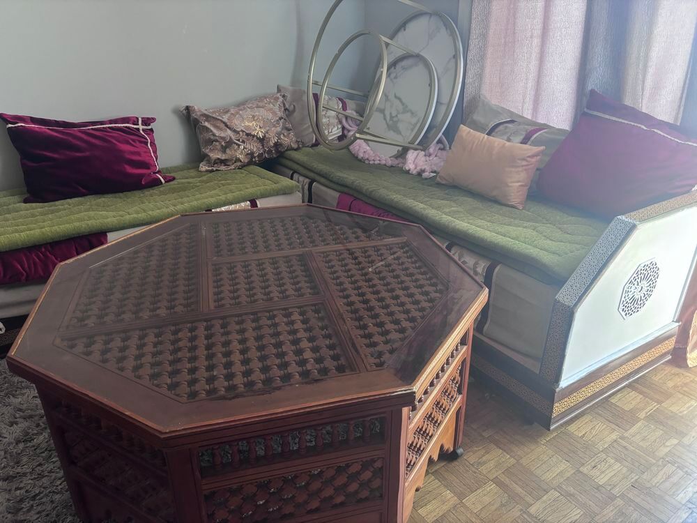 Salon marocain 
Meubles