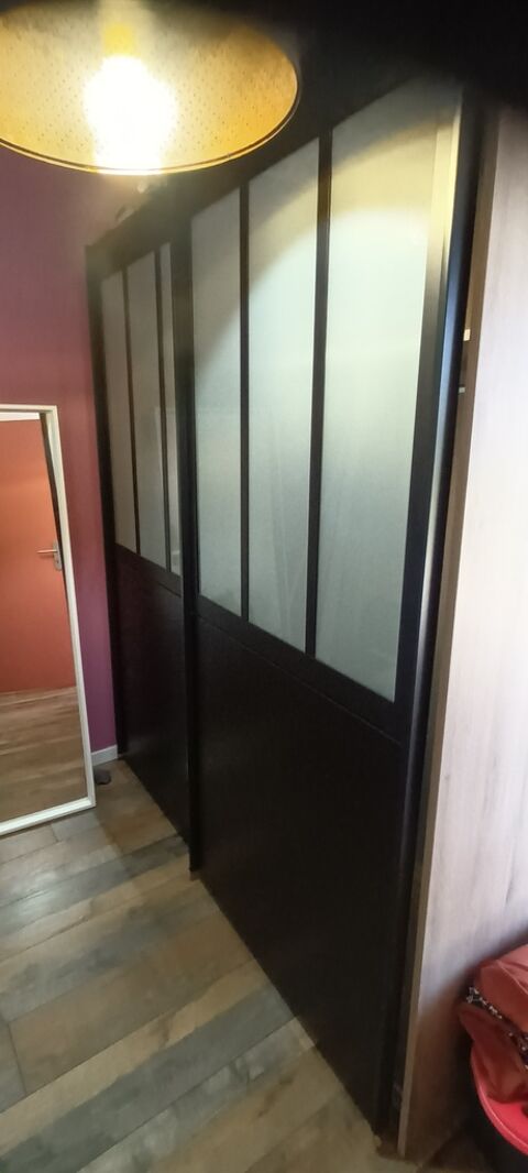 Armoire 2 portes style verri�re. 300 Grand-Champ (56)