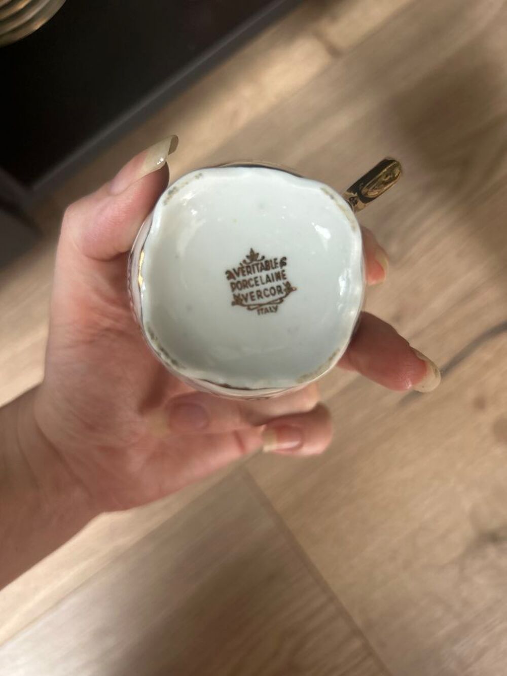Service &agrave; th&eacute; ancien porcelaine Vercor ? Complet Décoration