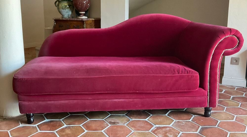 M&eacute;ridienne d&eacute;co en velours rouge Bordeaux Meubles