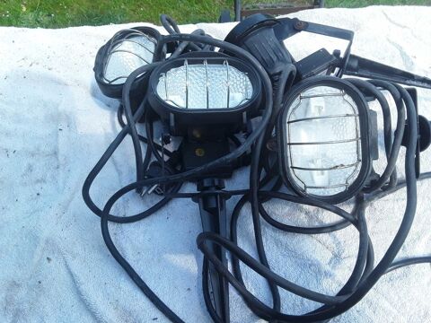 spots halogne etanche Sainghin-en-Mlantois (59)