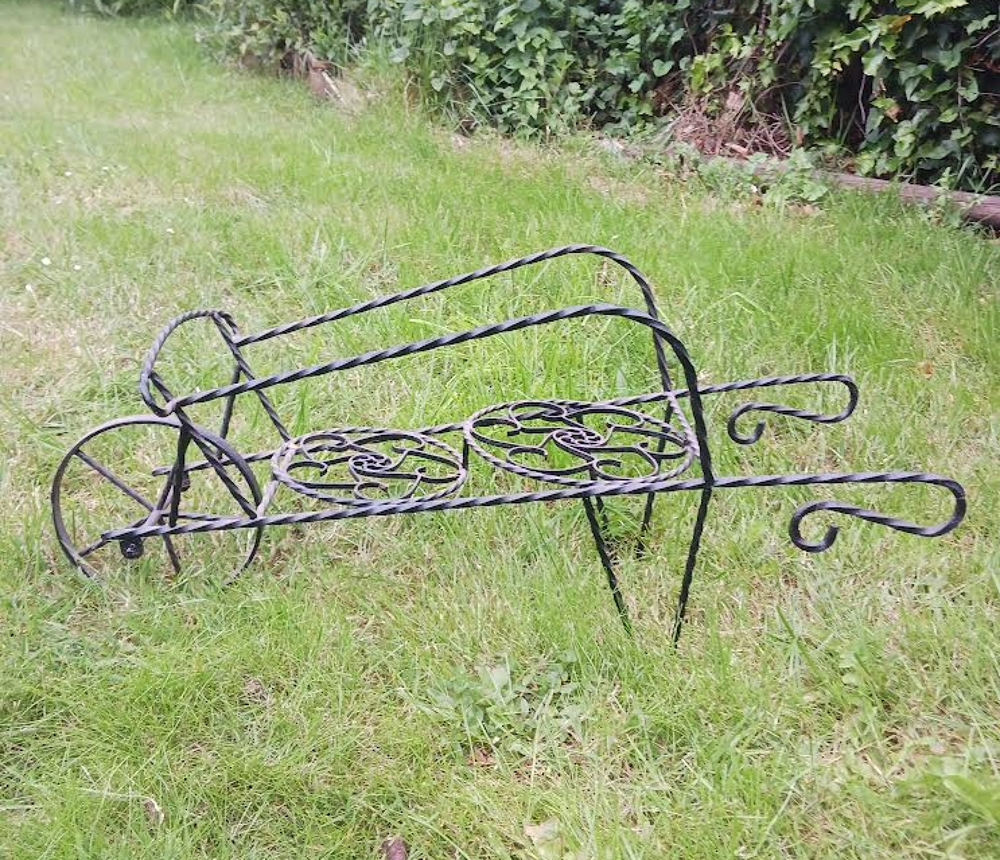 porte plante en forg&eacute; Décoration