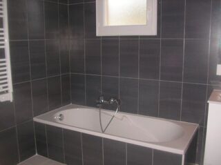  Appartement à louer 3 pièces 57 m²