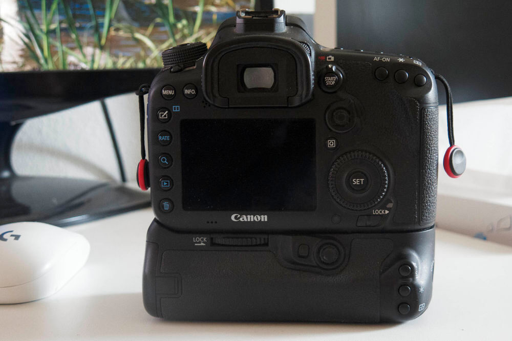 Boitier Canon EOS D7 MK 2 COMME NEUF. Photos/Video/TV