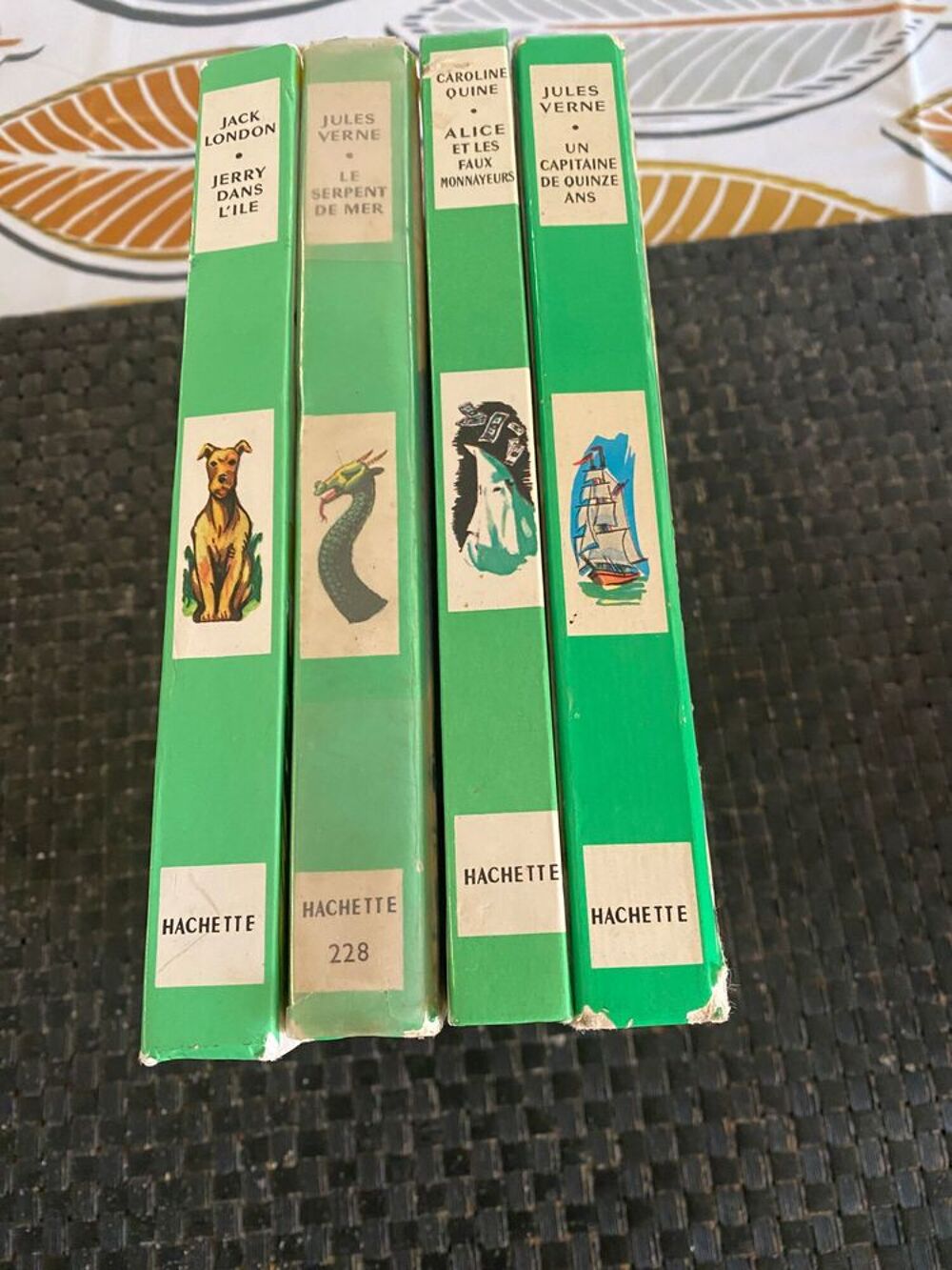 9 LIVRES ENFANTS BIBLIOTHEQUE ROSE ET VERTE Livres et BD