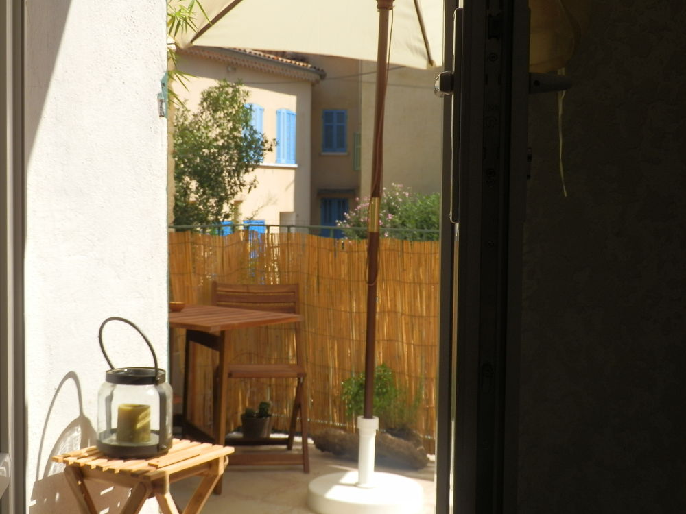   Gîte Lou Lavadou avec terrasse 2 pers en centre Var
Provence-Alpes-Côte d'Azur, Le Luc (83340)