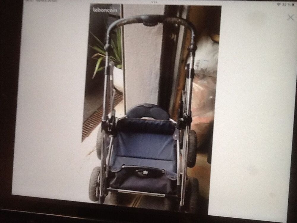 Landau poussette de marque b&eacute;b&eacute; confort bleu marine Puériculture