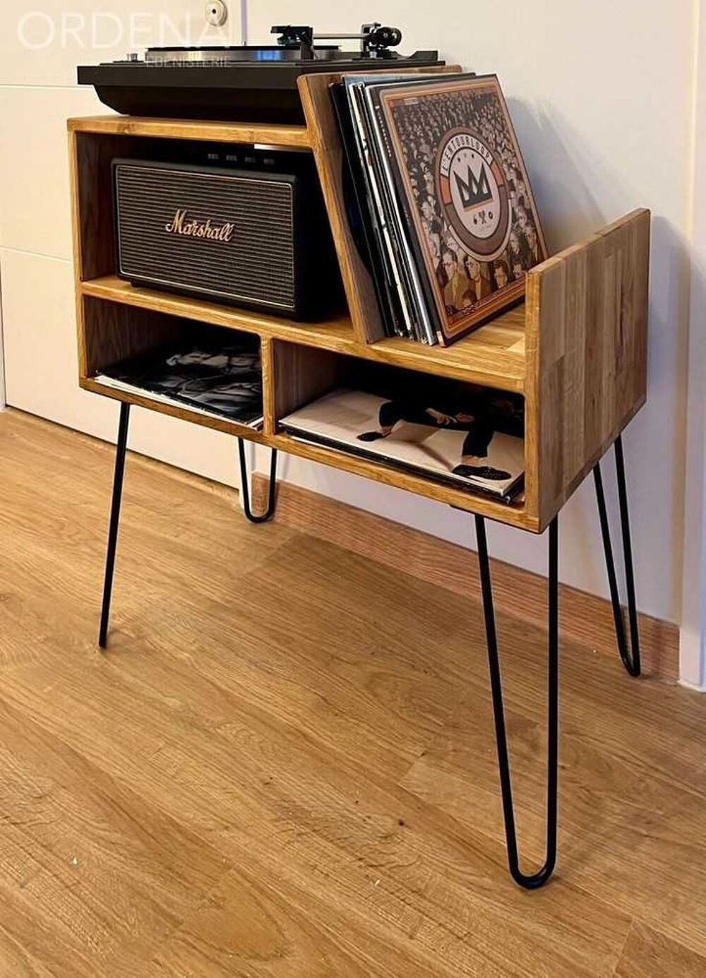 Meuble de rangement et platine vinyle Meubles