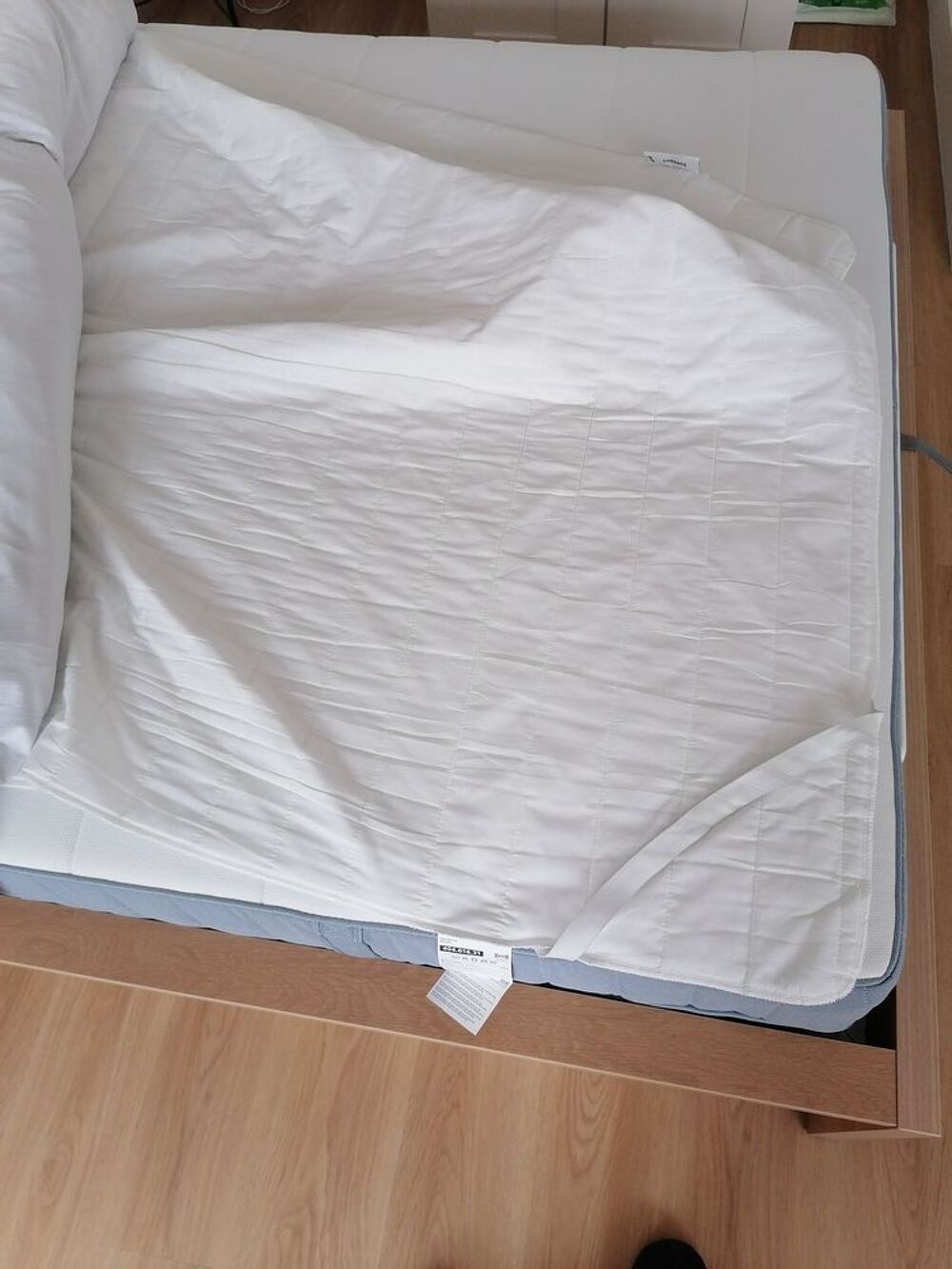 Lit coffre et matelas Meubles