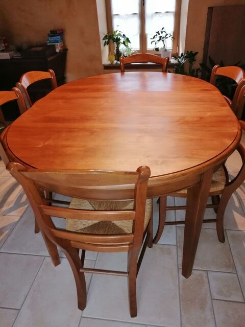 Table et chaises salle  manger 450 Juign-sur-Loire (49)