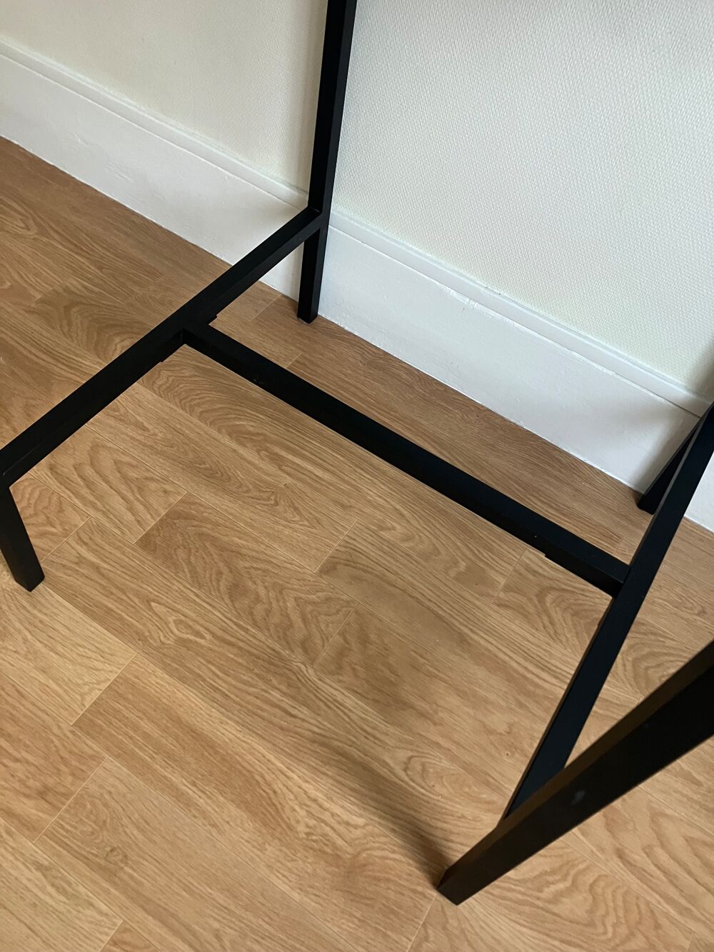 Jolie table haute bois et m&eacute;tal Meubles