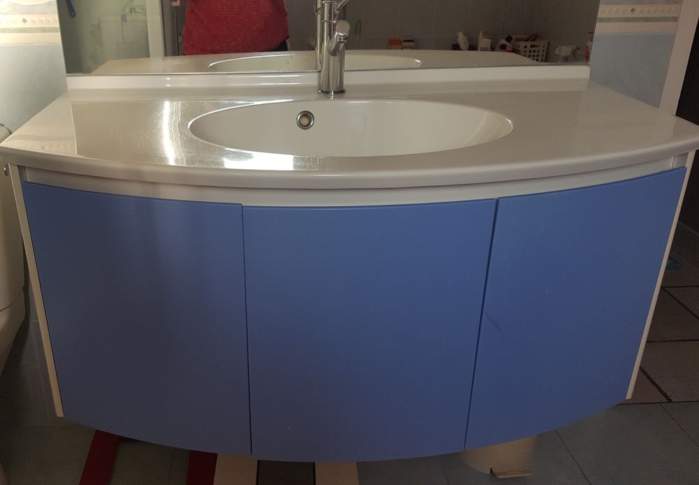 Meuble de salle de bain + miroir Meubles