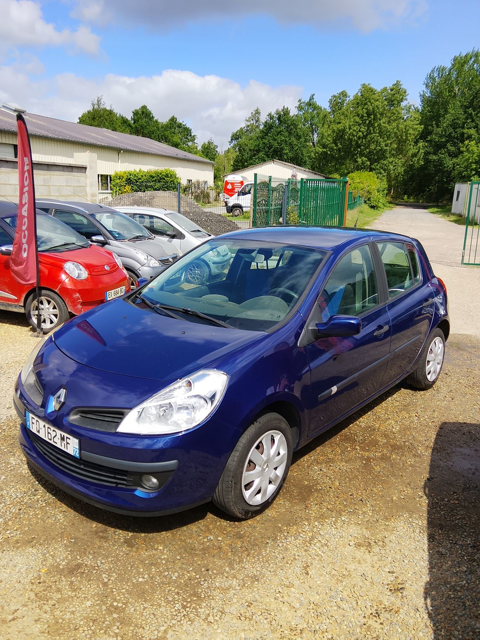 Renault clio iii Clio 1.6 16V 110 Confort Dynamique