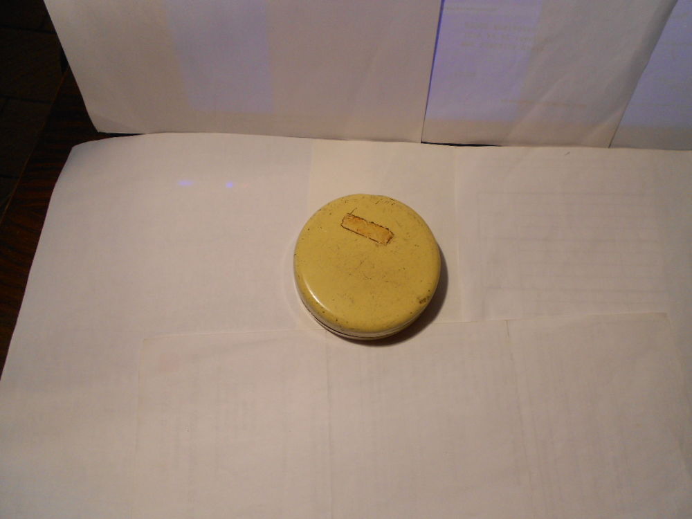 BOITE EN METAL DE CARAMELS 
