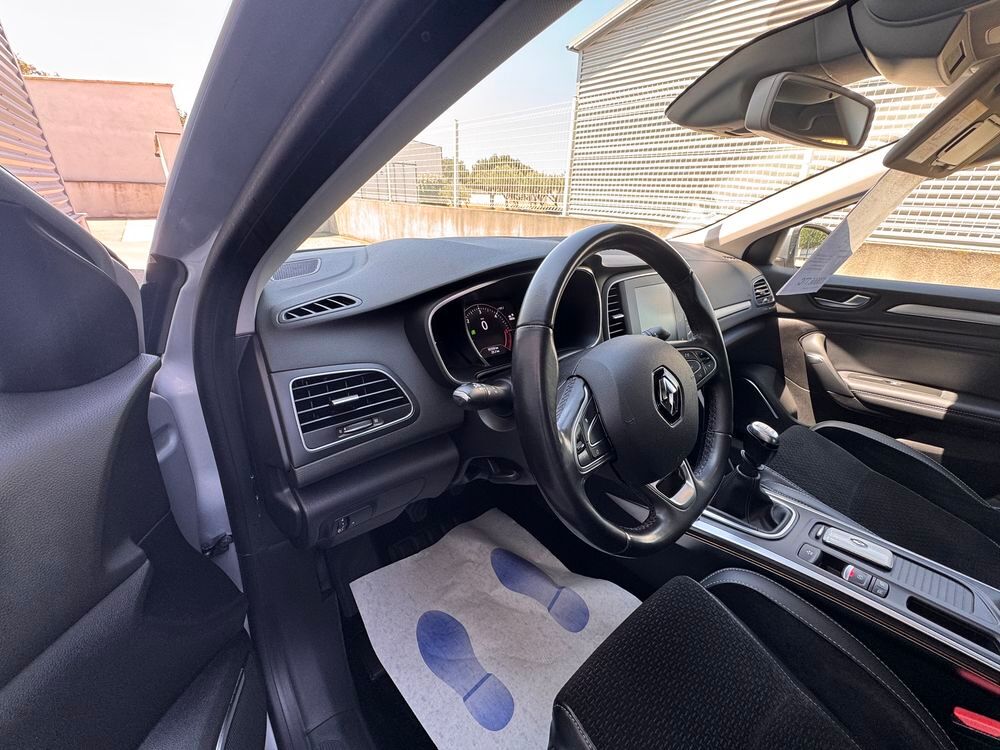 Megane IV M&eacute;gane IV Berline Blue dCi 115 Intens 2020 occasion 84290 Sainte-C&eacute;cile-les-Vignes